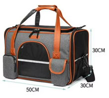 Carregar imagem no visualizador da galeria, Bolsa Pet Luxo: Conforto Máximo para Viagens e Passeios