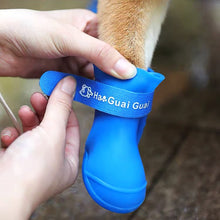 Carregar imagem no visualizador da galeria, Botinha Antiderrapante e Impermeável Tuy