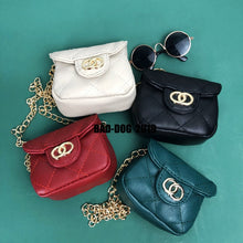 Carregar imagem no visualizador da galeria, Bolsa Pet Matelassê | Para Cachorro