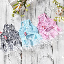 Carregar imagem no visualizador da galeria, Vestido Pet Xadrez | Para Cachorro e Gato