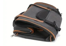 Carregar imagem no visualizador da galeria, Bolsa Pet Luxo: Conforto Máximo para Viagens e Passeios

