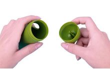 Carregar imagem no visualizador da galeria, Saquinho Biodegradável Para Recolher Fezes Poop Bags
